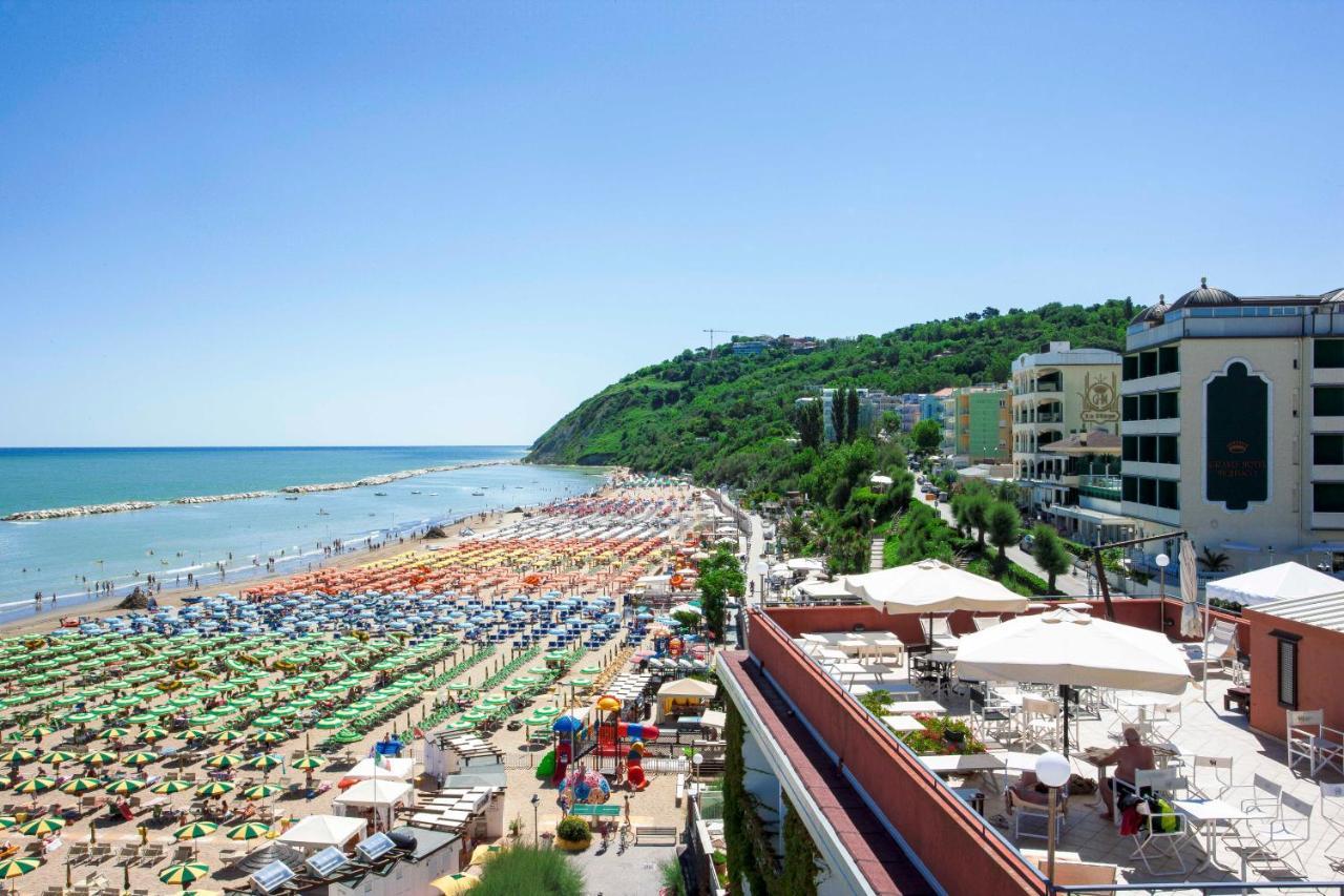 Giovanna Regina Hotel Gabicce Mare Exterior foto